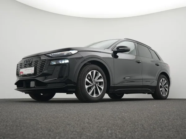 AUDI Q6 e-tron (2026) — foto 23 van 32