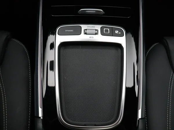Mercedes-Benz EQB (2025) — foto 14 van 32
