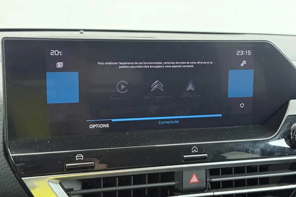 Citroen C4 (2022) — foto 9 van 28
