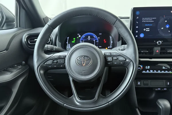 Toyota Yaris Cross Hybrid (HEV) (2025) — foto 2 van 18