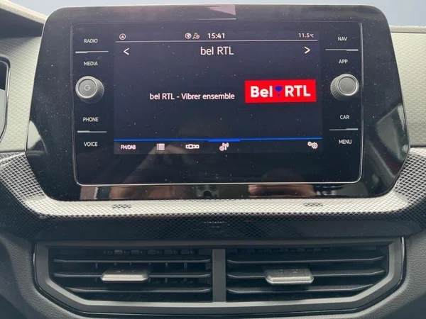 VOLKSWAGEN T-Cross (2024) — foto 13 van 29