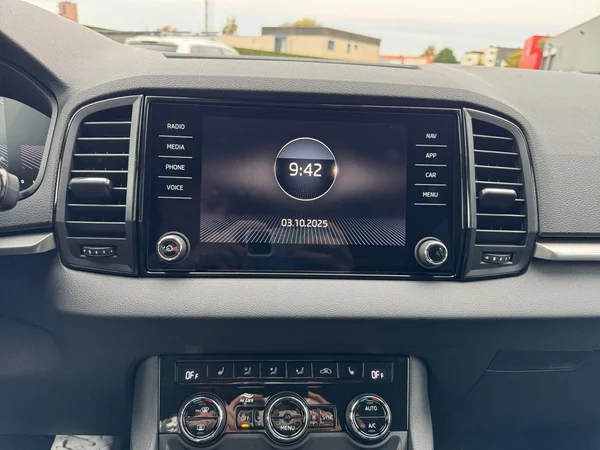 SKODA Karoq (2025) — foto 4 van 22