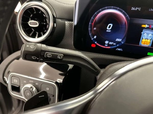 Mercedes-Benz CLA (2023) — foto 3 van 15