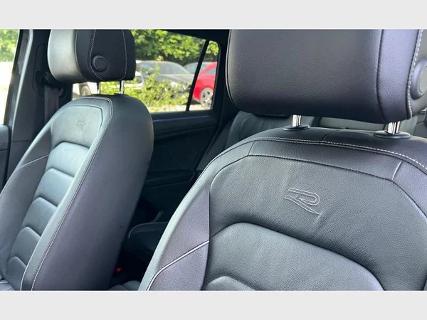 Volkswagen Tiguan (2022) — foto 19 van 27