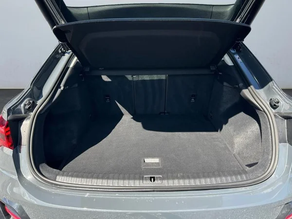 AUDI Q3 Sportback (2022) — foto 24 van 31