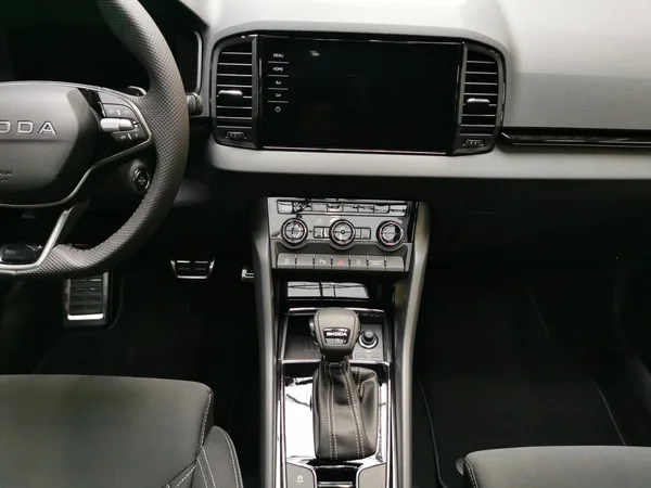 SKODA Karoq (2025) — foto 6 van 15