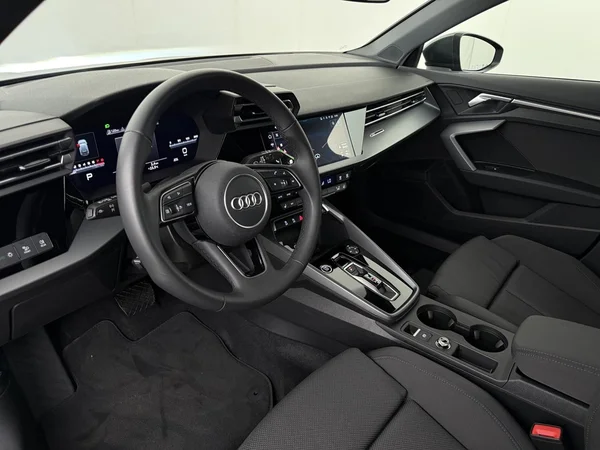 AUDI A3 Sportback (2025) — foto 15 van 18