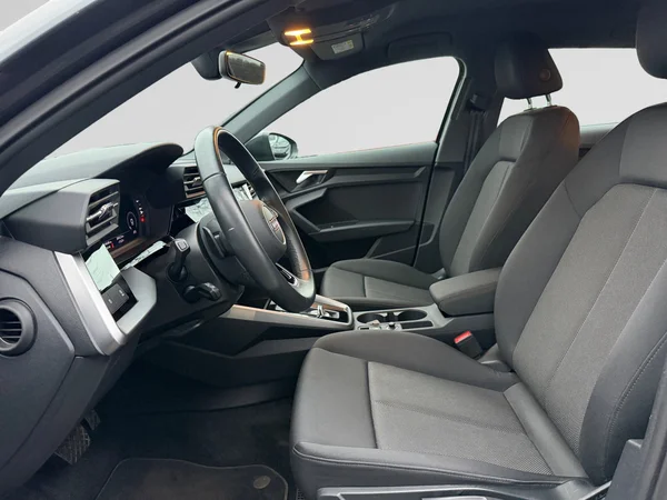 AUDI A3 Sportback (2024) — foto 15 van 15