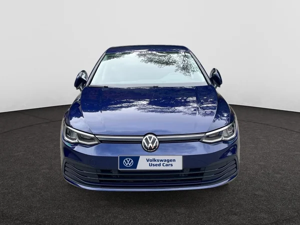 VOLKSWAGEN Golf VIII (2023) — foto 11 van 18