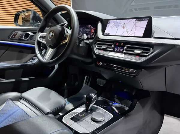 Bmw 118 (2022) — foto 10 van 27