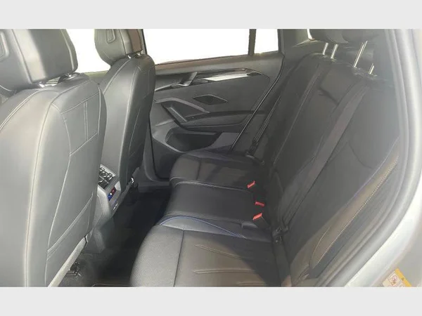 VOLKSWAGEN Tiguan (2026) — foto 28 van 28