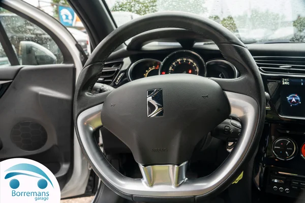 Citroen DS3 (2015) — foto 16 van 37