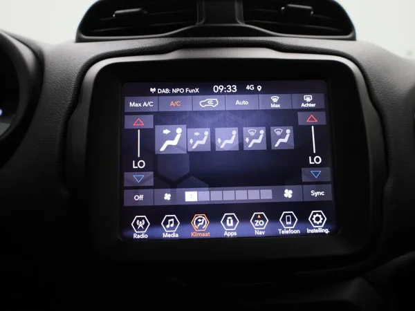 Jeep Renegade (2023) — foto 15 van 40