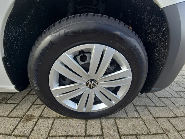 VOLKSWAGEN Caddy Maxi (2026) — foto 3 van 24