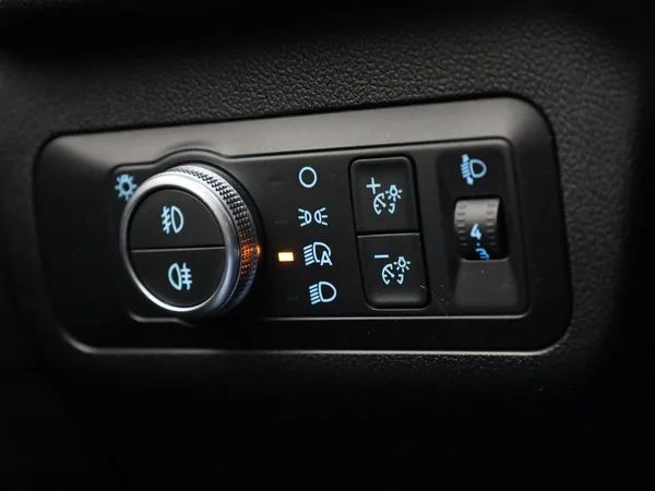 Ford Kuga (2022) — foto 17 van 41