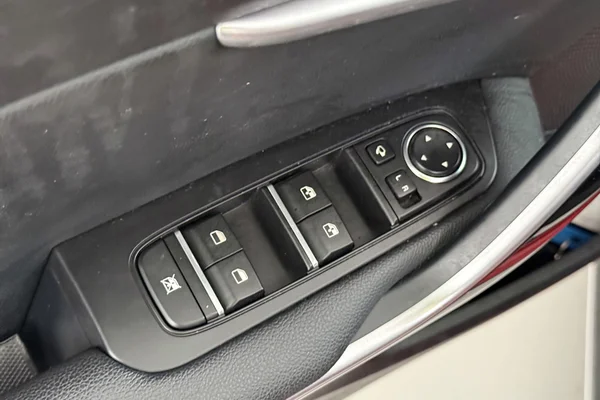 Kia Ceed (2022) — foto 9 van 35
