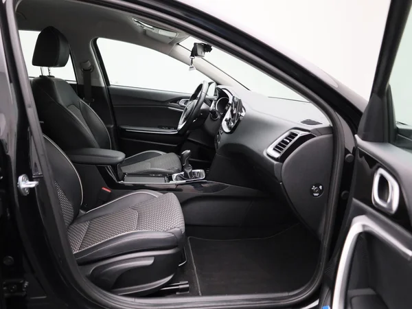 Kia cee'd (2023) — foto 30 van 41