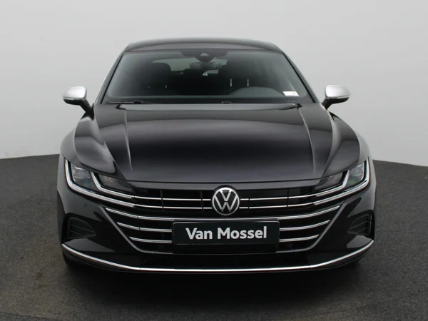 Volkswagen Arteon (2022) — foto 23 van 49