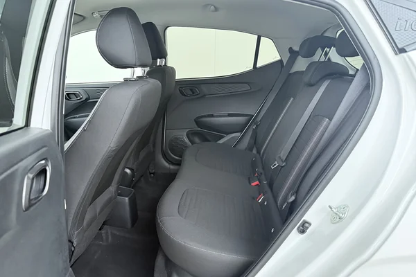 Hyundai i10 (2025) — foto 15 van 16