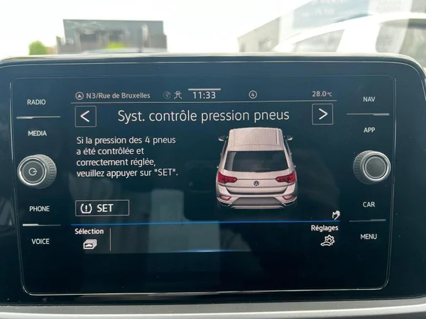 VOLKSWAGEN T-Roc (2022) — foto 14 van 26