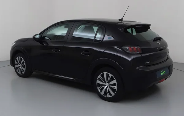 Peugeot E-208 (2022) — foto 23 van 41