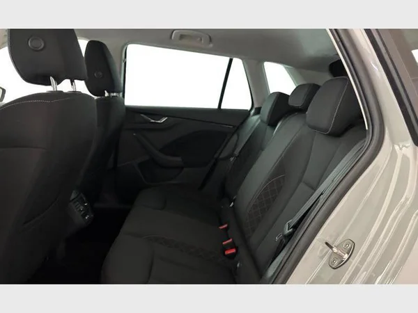 Skoda Kamiq (2021) — foto 4 van 15
