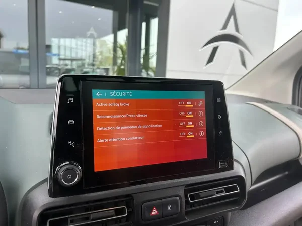 Citroen Berlingo (2019) — foto 6 van 27