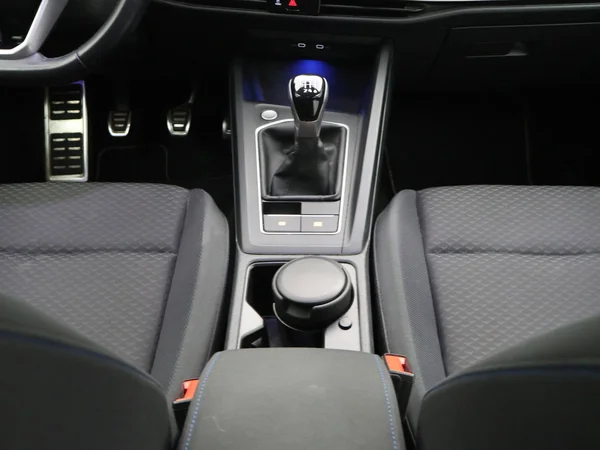 VOLKSWAGEN Golf VIII (2021) — foto 7 van 28