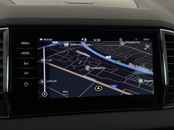 SKODA Karoq (2021) — foto 10 van 30