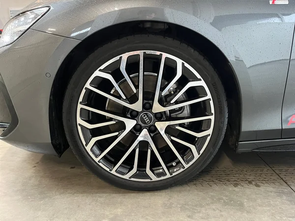 AUDI A6 Avant (2025) — foto 10 van 24