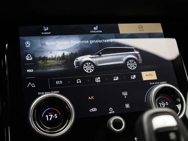 Land Rover Range Rover Evoque (2023) — foto 19 van 54