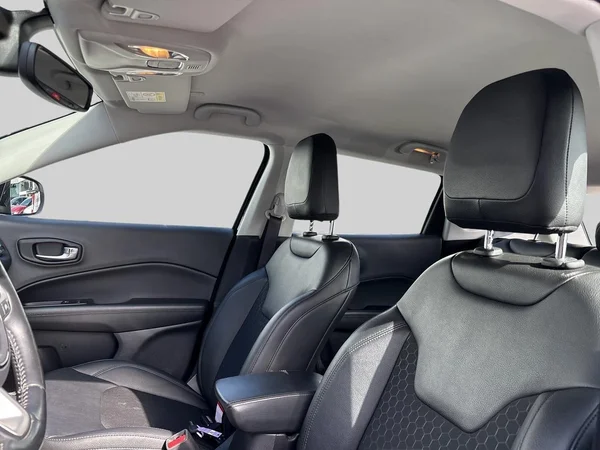 Jeep Compass (2021) — foto 7 van 20