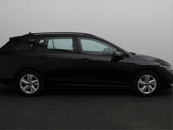 VOLKSWAGEN Golf VIII SW (2025) — foto 14 van 17