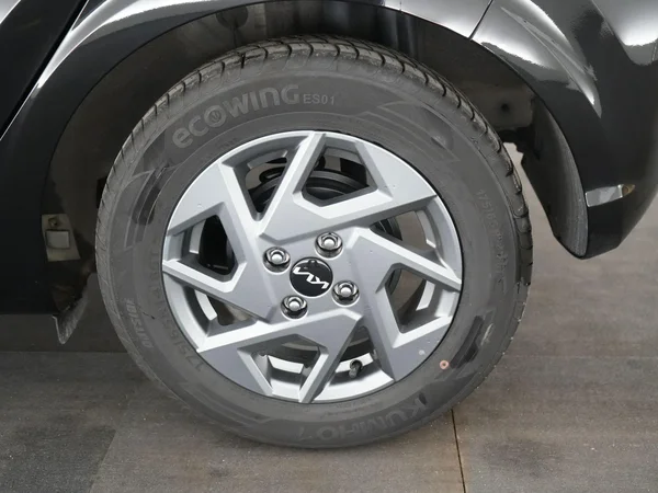 Kia Picanto (2025) — foto 6 van 21