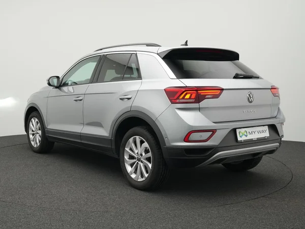 VOLKSWAGEN T-Roc (2024) — foto 20 van 25