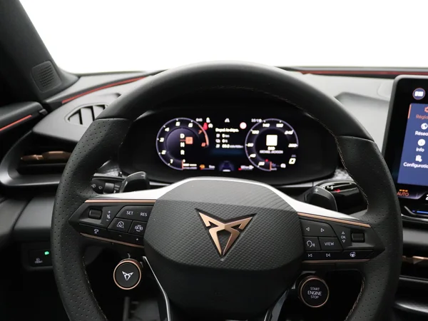 CUPRA Terramar e-Hybrid (PHEV) (2025) — foto 4 van 17