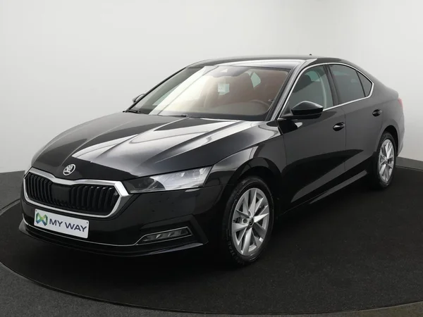 SKODA Octavia (2024) — foto 1 van 30