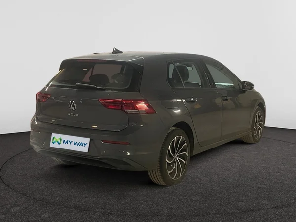 VOLKSWAGEN Golf VIII (2022) — foto 15 van 19