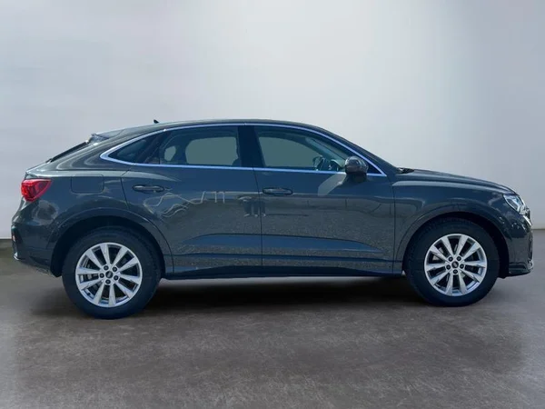 AUDI Q3 Sportback (2022) — foto 29 van 31