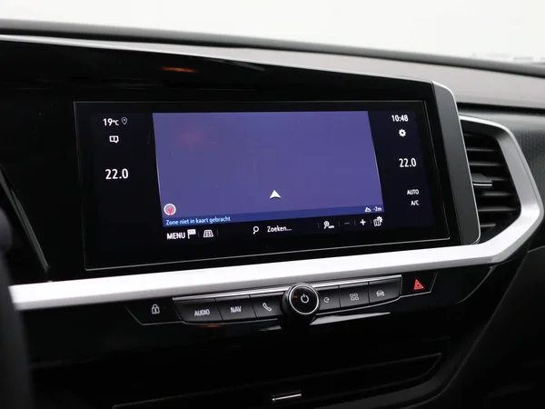 Opel Grandland (2022) — foto 6 van 22
