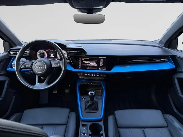 AUDI A3 Sportback (2023) — foto 5 van 15