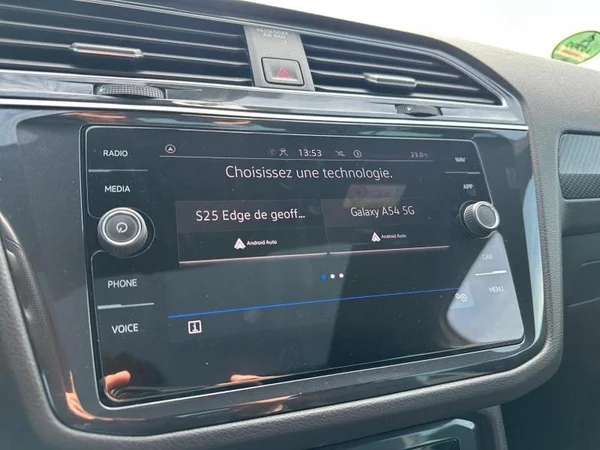 VOLKSWAGEN Tiguan (2022) — foto 7 van 34