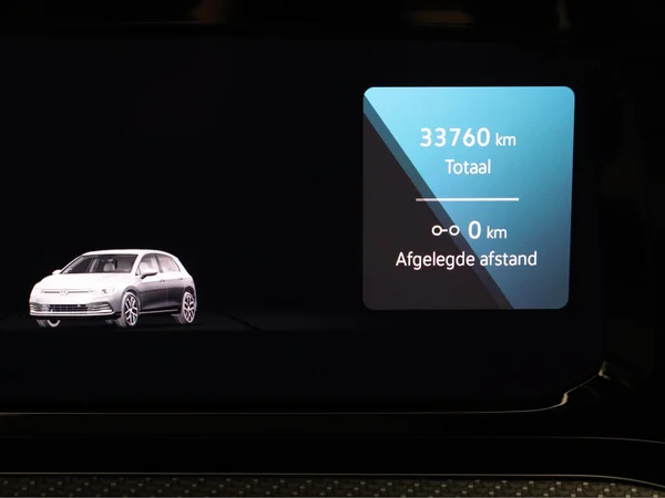 VOLKSWAGEN Golf VIII (2023) — foto 7 van 20