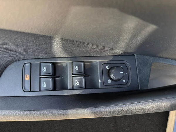 SKODA Kamiq (2023) — foto 12 van 15