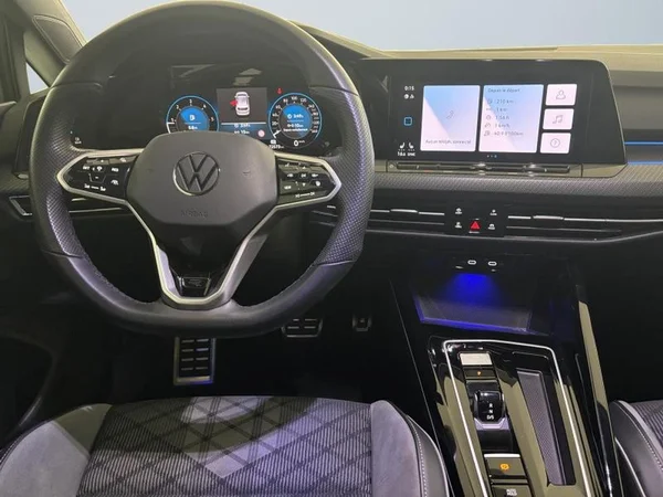 VOLKSWAGEN Golf VIII Dsl (2023) — foto 5 van 23