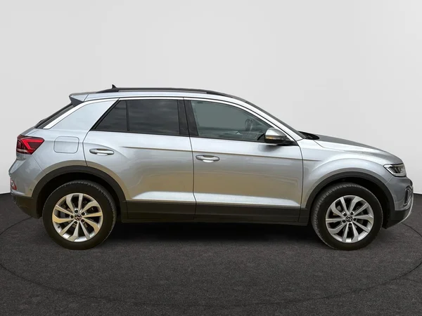 VOLKSWAGEN T-Roc (2025) — foto 21 van 24