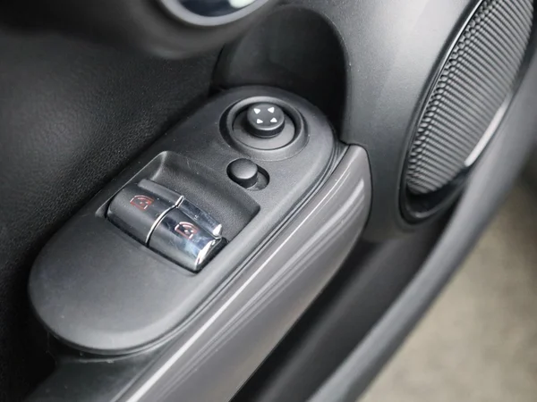 MINI One (2021) — foto 21 van 39