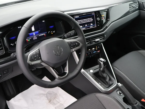 VOLKSWAGEN Taigo (2025) — foto 4 van 21