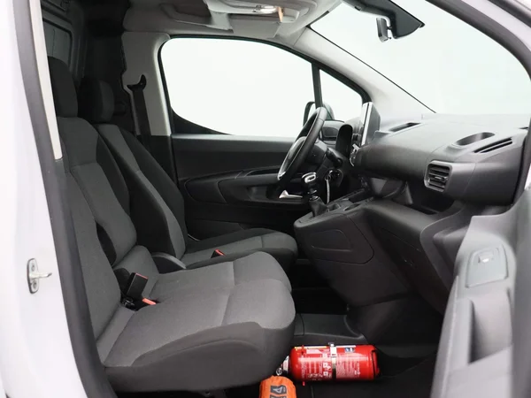 Fiat Doblò (2023) — foto 13 van 39