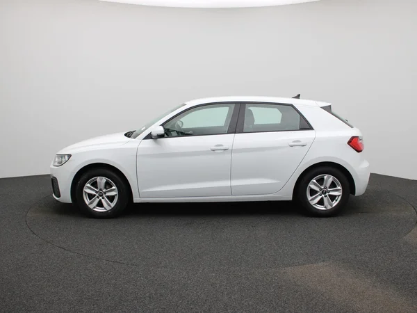 Audi A1 Sportback (2023) — foto 33 van 38